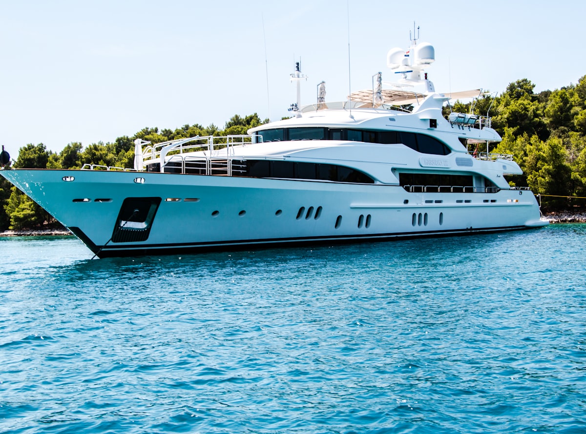 56 Feet Luxury Yacht for rent in Dubai