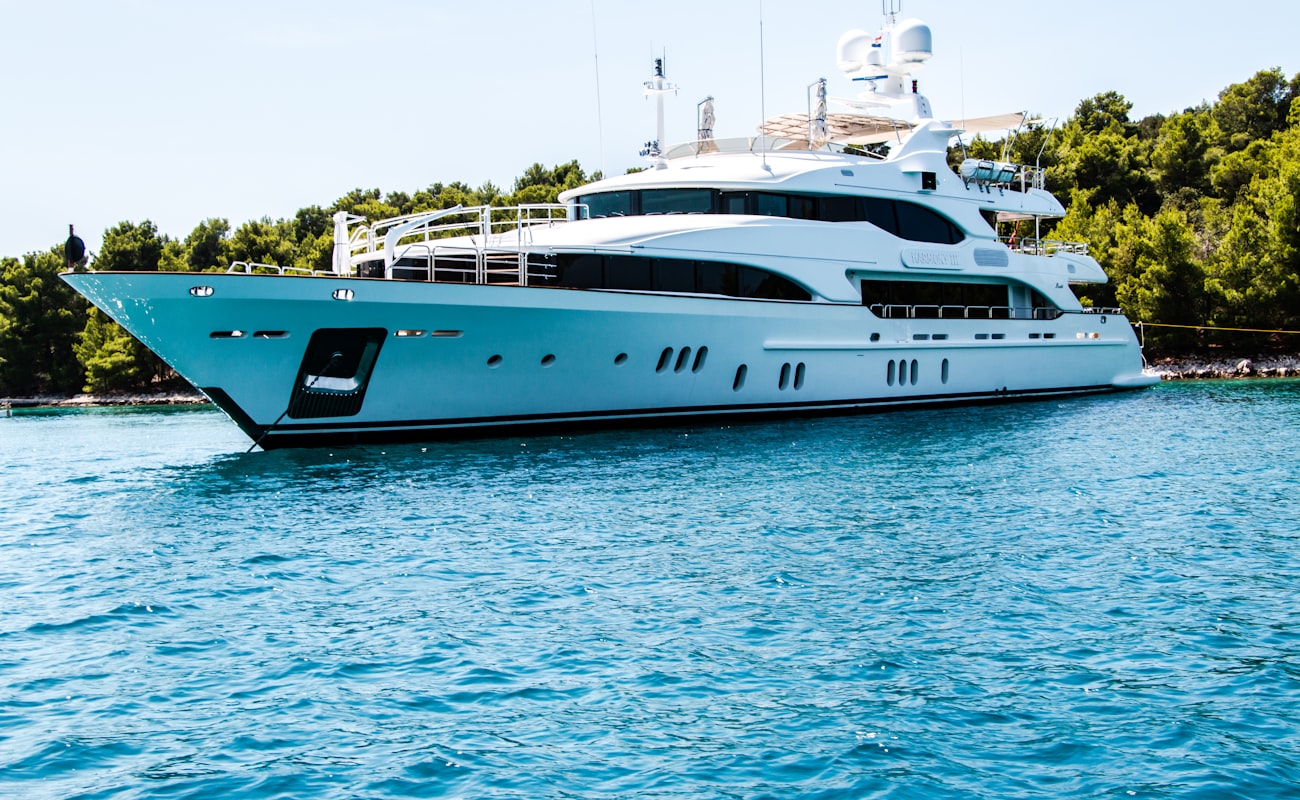 50 Feet Luxury Yacht view 2
